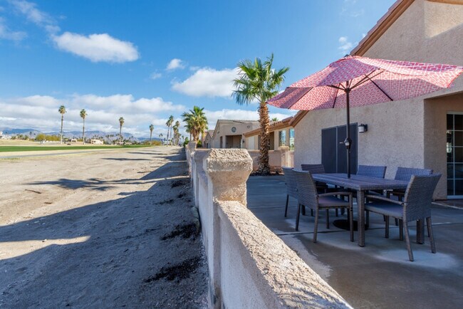 Building Photo - 470 Acoma Blvd S