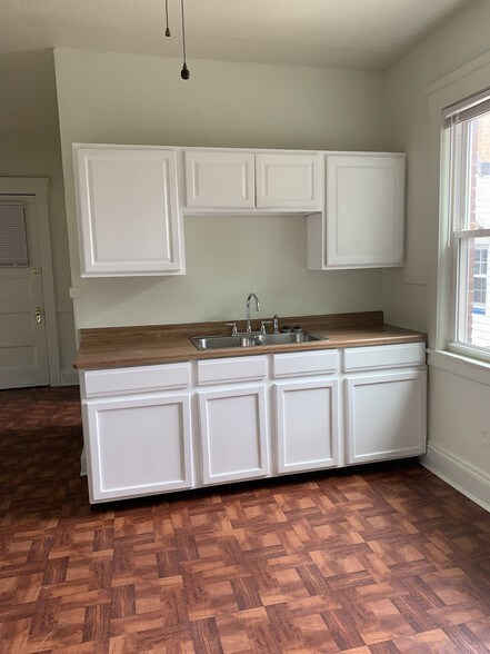 Paint still wet - 2223 Murray Hill Rd