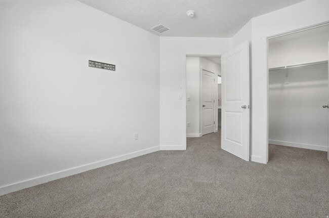 Building Photo - 939 Jack Dr