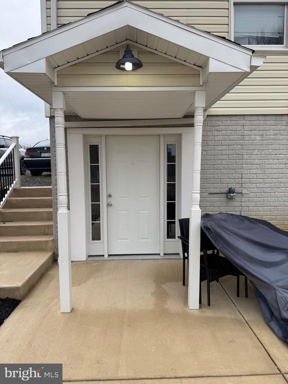 Building Photo - 13226 Back Creek Valley Rd