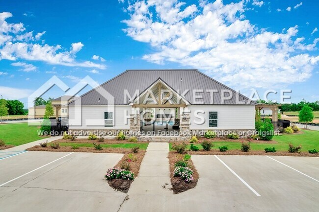 Building Photo - 3335 Meriwether Dr