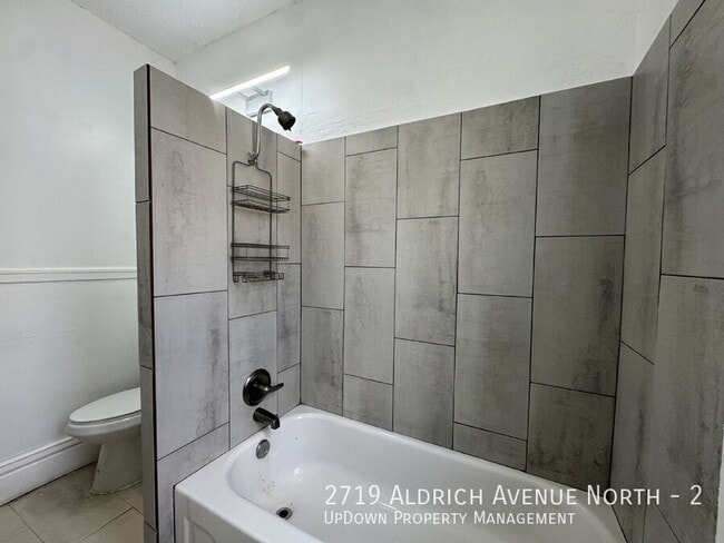Building Photo - 2719 N Aldrich Ave