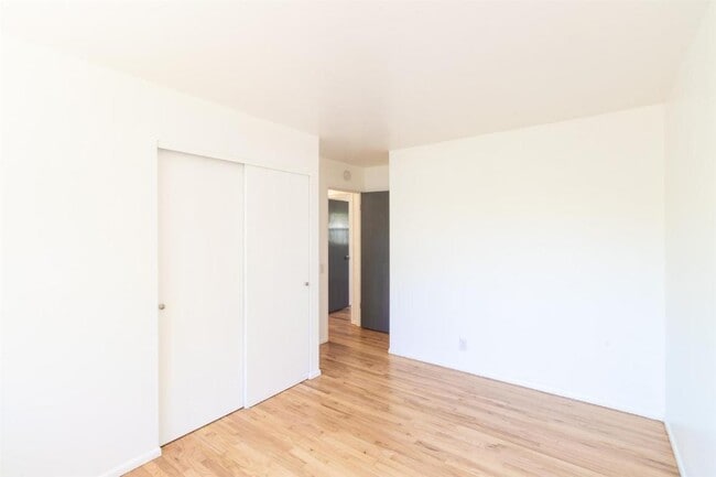 Building Photo - 9724 Brookmere Dr
