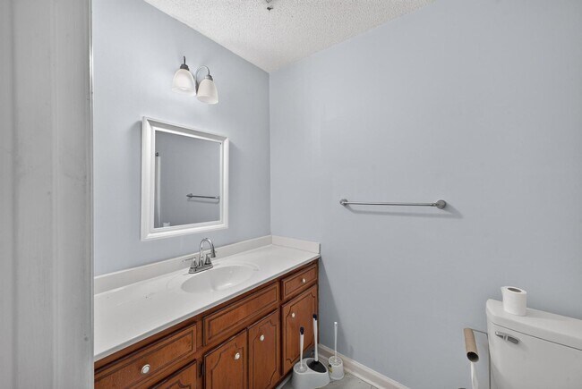 Building Photo - 4810 Golden Leaf Ln