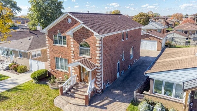 Building Photo - 4544 N Oriole Ave