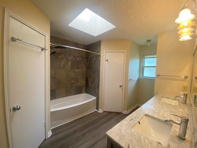 Building Photo - 3508 Jonquil Ln