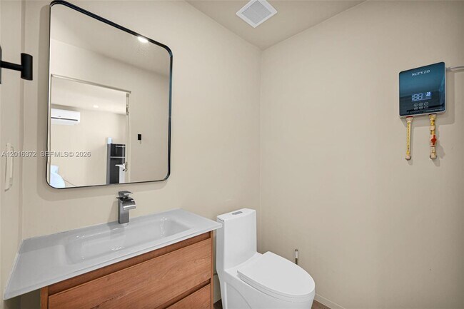 Building Photo - 4721 NW 6th Ave