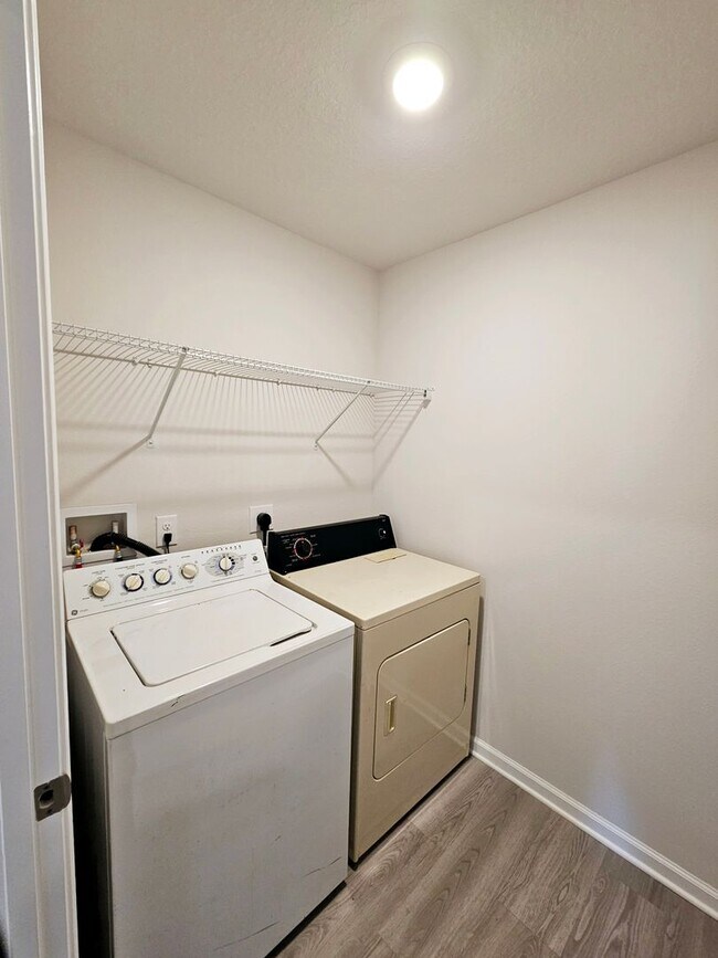 Building Photo - Spacious Modern Home w/Great Community Amenities! *1/2 OFF Security Deposit for A-D Military!*