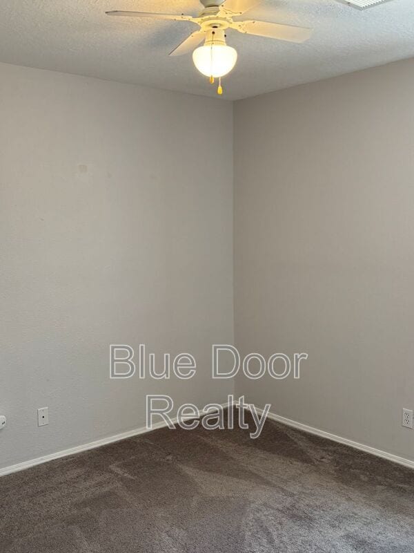 Building Photo - 2125 Sierra Ln NE