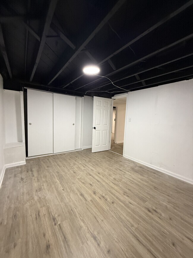 Building Photo - 3520 Cleveland Ave