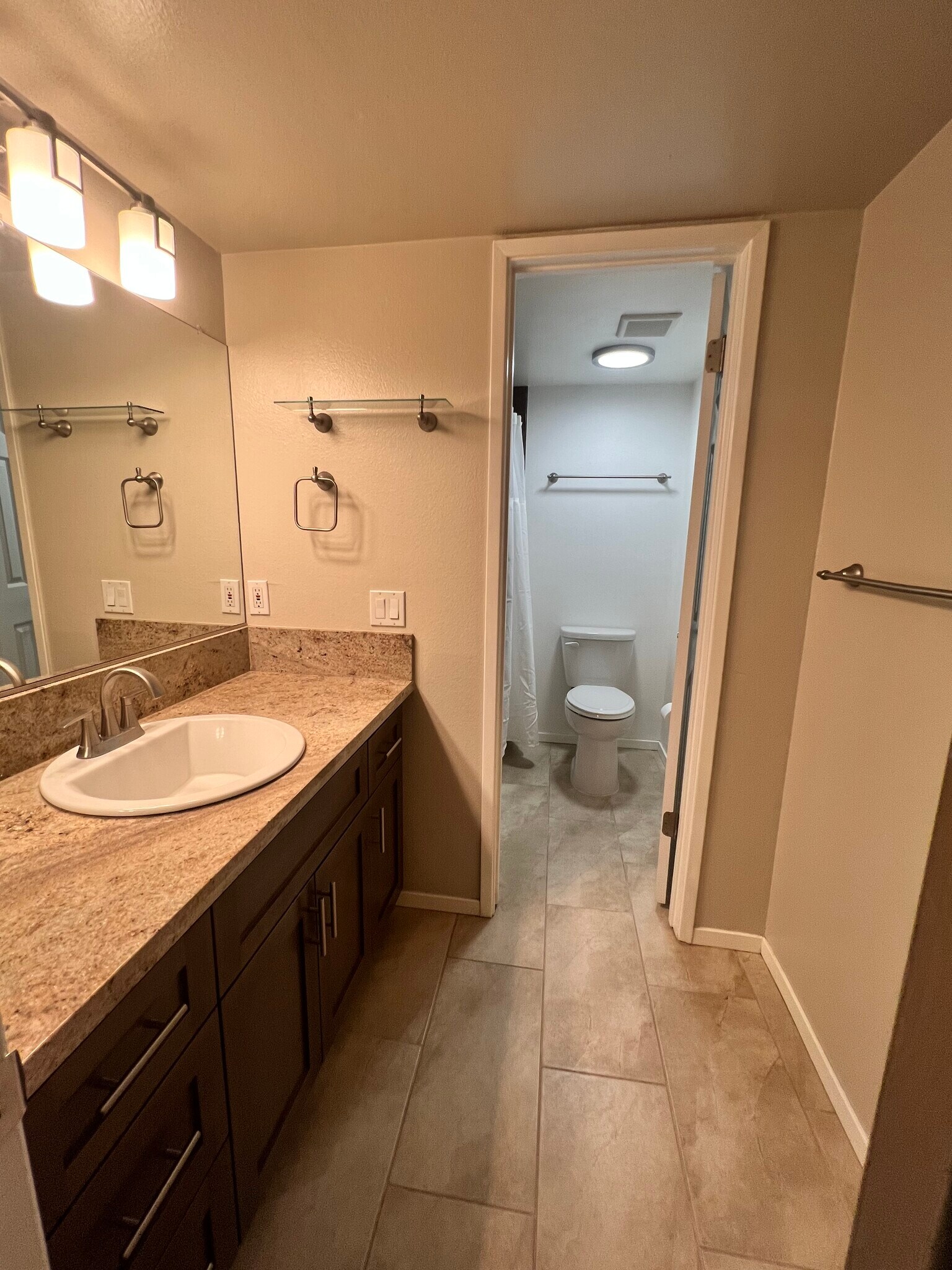 Bathroom - 911 Fulton Ave