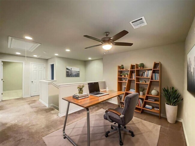 Building Photo - 1602 Jacey Way