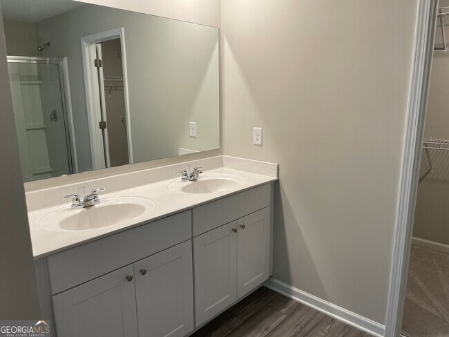 Building Photo - 4636 Waxwing St