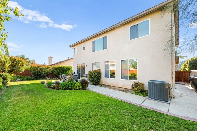 Building Photo - 42016 Delmonte St