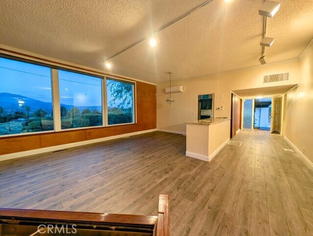 Building Photo - 31390 Mesa Dr
