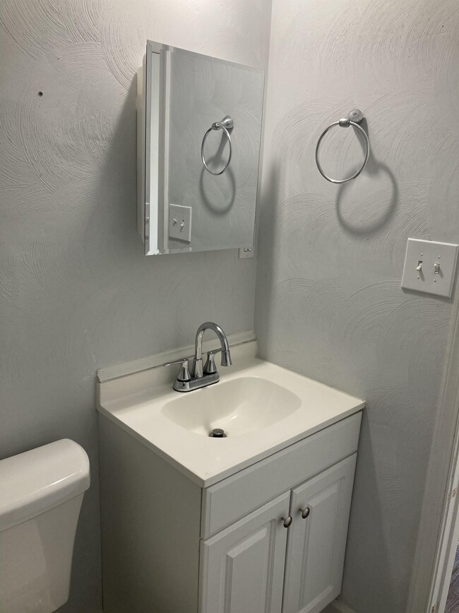 Building Photo - 3817 Wake Cir