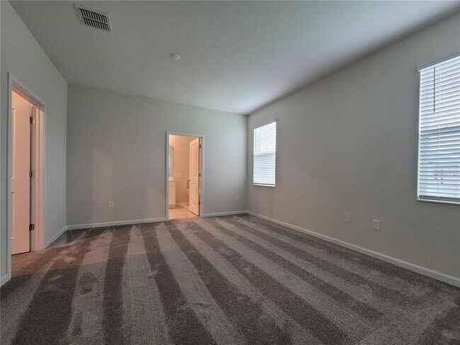 Building Photo - 5579 Bakewell Pl