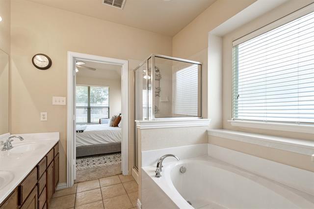 Building Photo - 10304 Colfax Dr