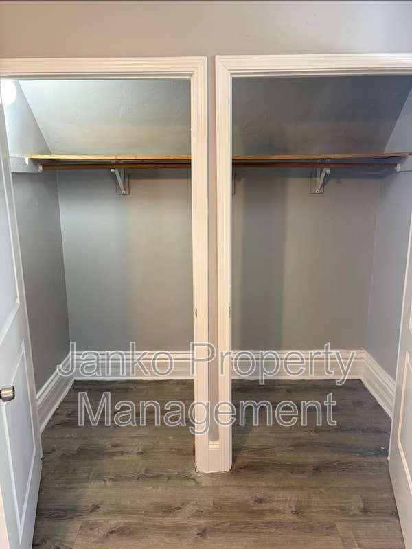 Building Photo - 7111 S Greenwood Ave