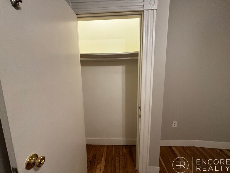 Building Photo - 26 JFK St