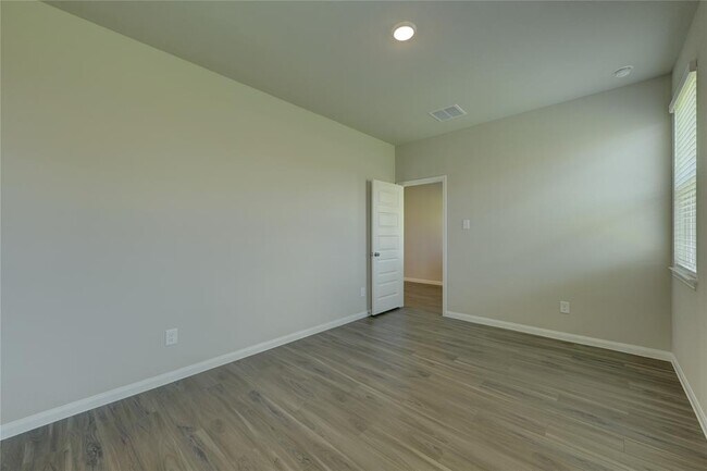 Building Photo - 13856 Goldeye Dr