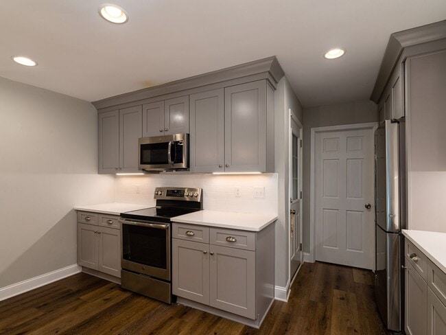 Building Photo - Wonderful Updated Ranch in West Cobb