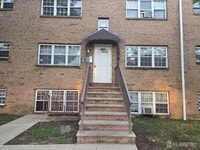Building Photo - 143 College Dr