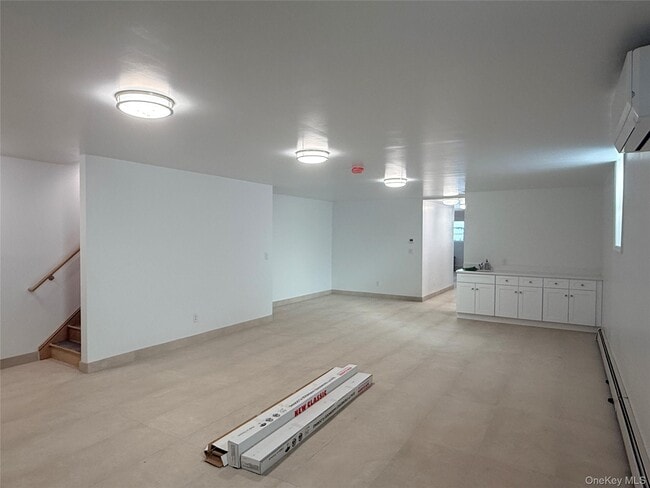 Building Photo - 48-23 44th St