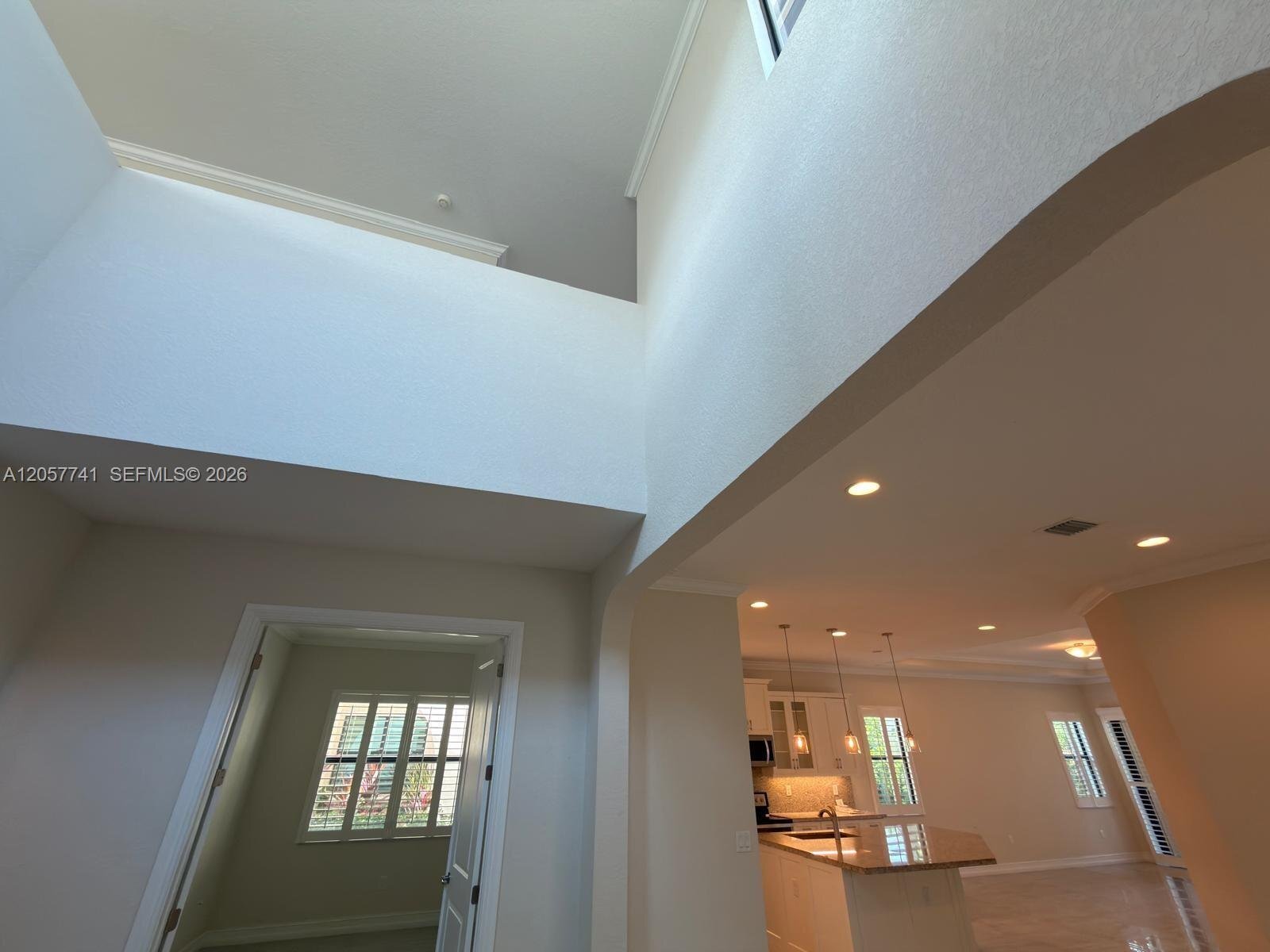 Building Photo - 455 SW 113th Ln