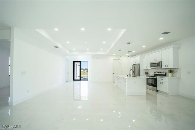 Building Photo - 3003 52nd St W