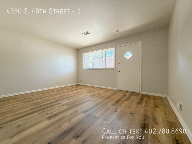 Building Photo - 4350 S 48th St