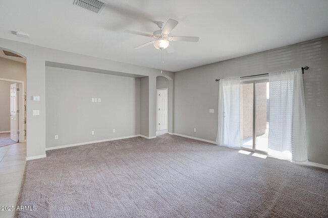 Building Photo - 42027 N Wollemi St