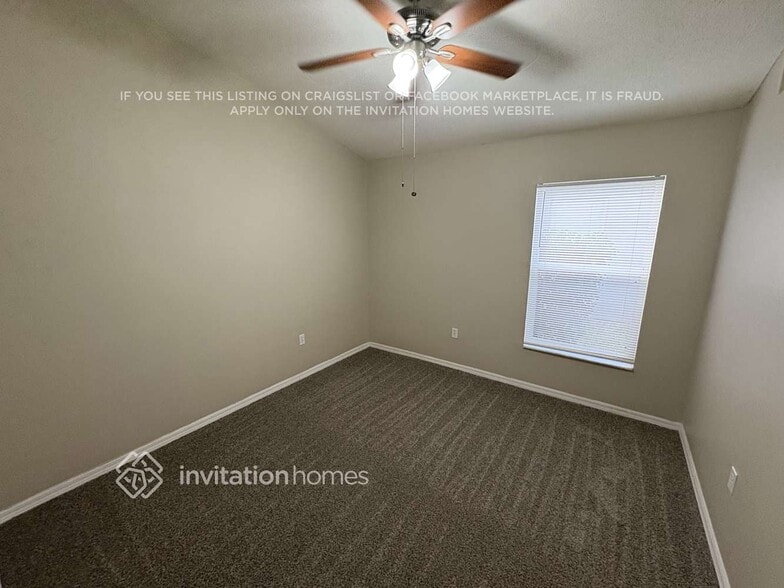 Building Photo - 12709 Tall Pines Way