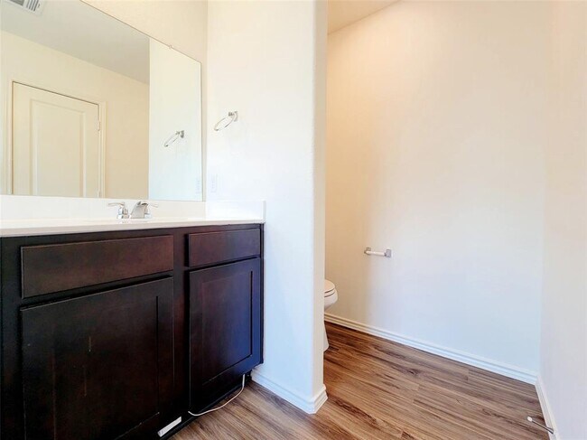 Building Photo - 21417 Quick Fox Dr