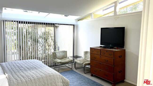 Building Photo - 30611 Las Estrellas Dr