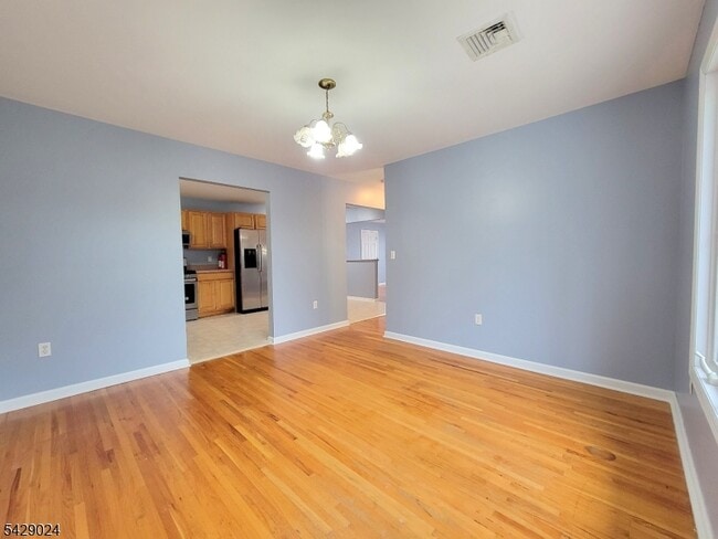 Building Photo - 154 Norwood Ave