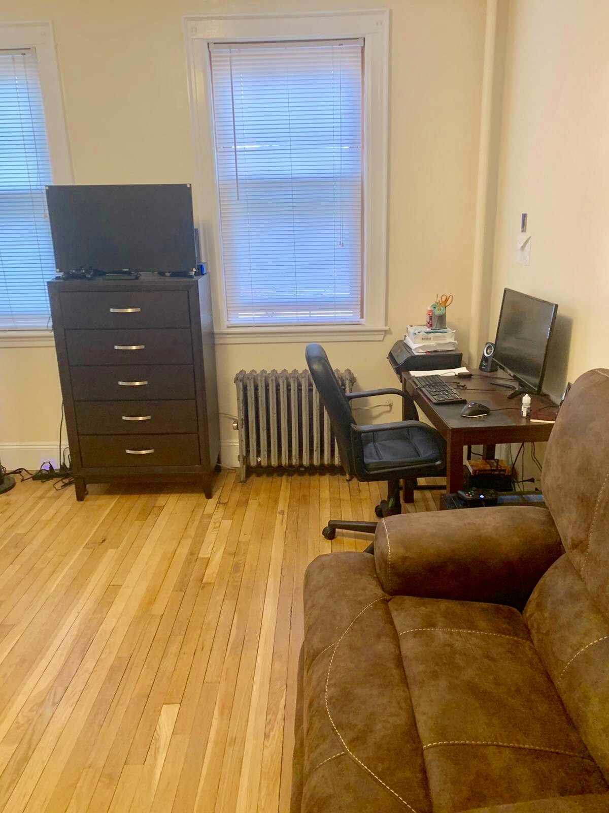 Building Photo - 48 Strathmore Rd