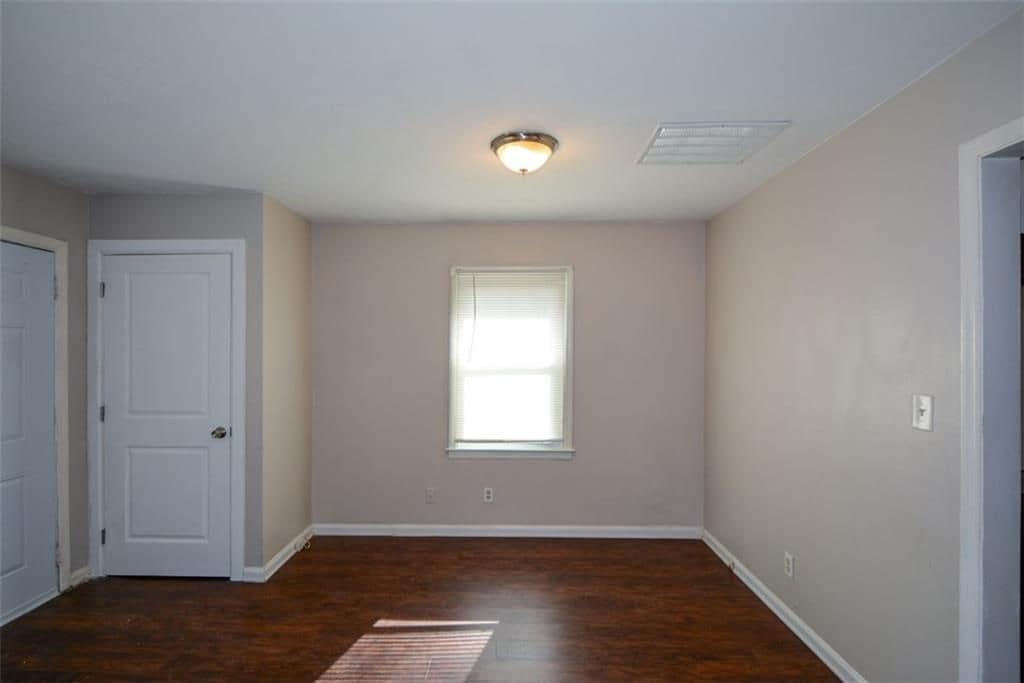 Building Photo - 2259 Nelms Dr SW