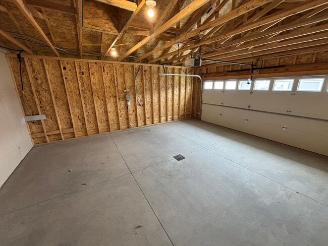 Building Photo - Brand-New 4-Bed Twinhome | 2,180 Sq Ft | S...