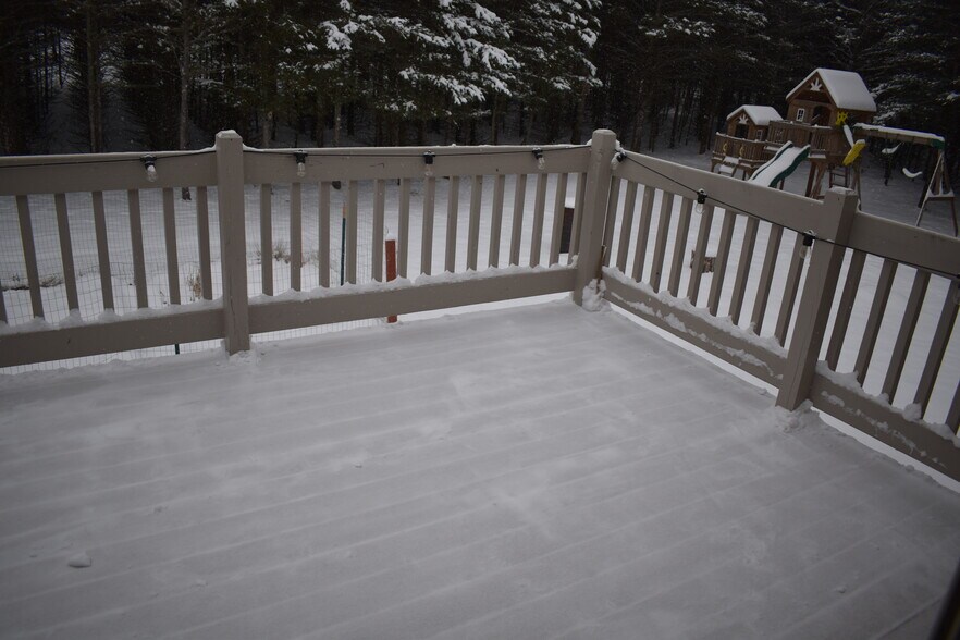 Building Photo - 6587 Rolling Hills Dr