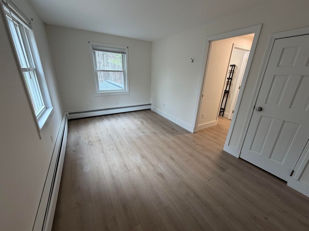 Building Photo - 27 Flint Pond Dr