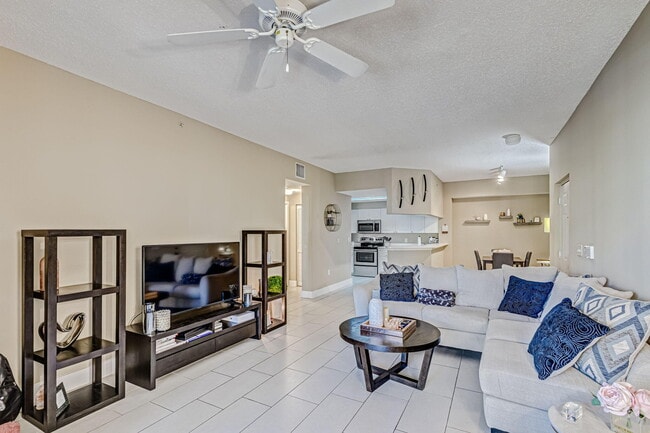 Building Photo - 3019 Alcazar Pl