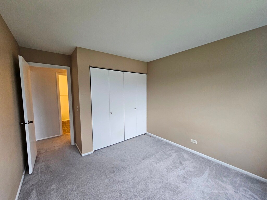 Building Photo - 573 Greystone Ln