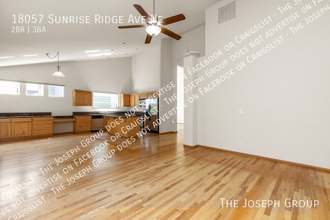 Building Photo - 18057 Sunrise Ridge Ave NE