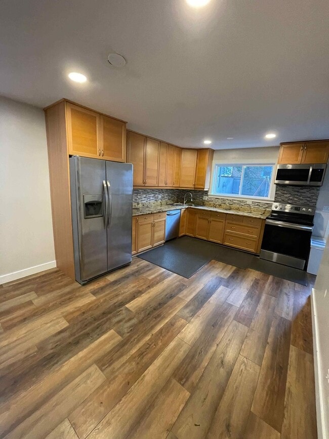 Building Photo - 1160 Osterman Ave