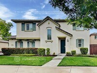 Building Photo - 815 Equinox Loop