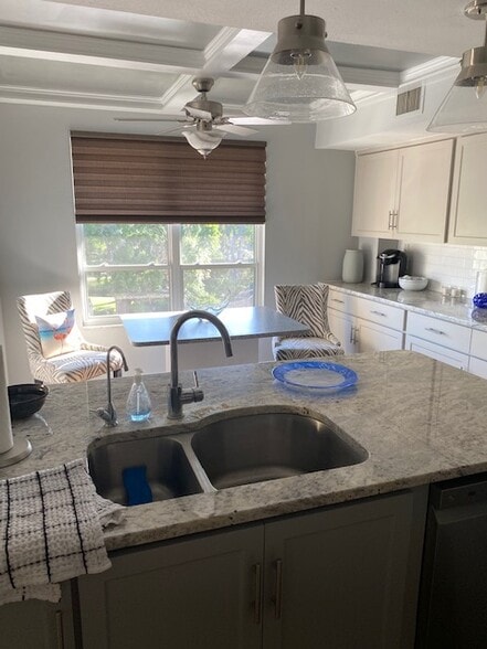 Primary Photo - 13618 Greenfield Dr