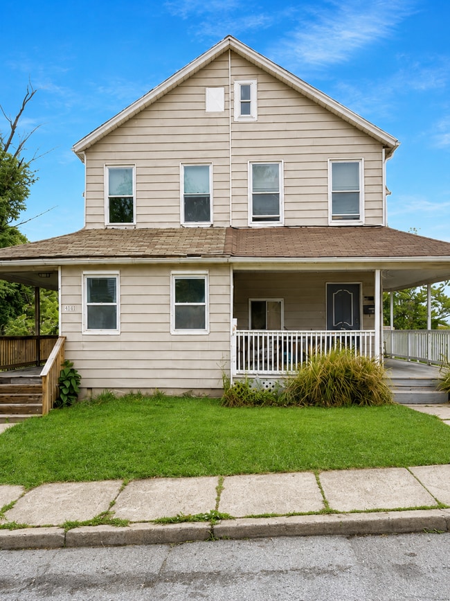 Building Photo - 1015 Parksley Ave