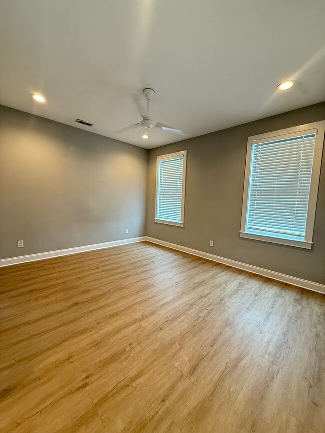 Building Photo - 9 Hanover St