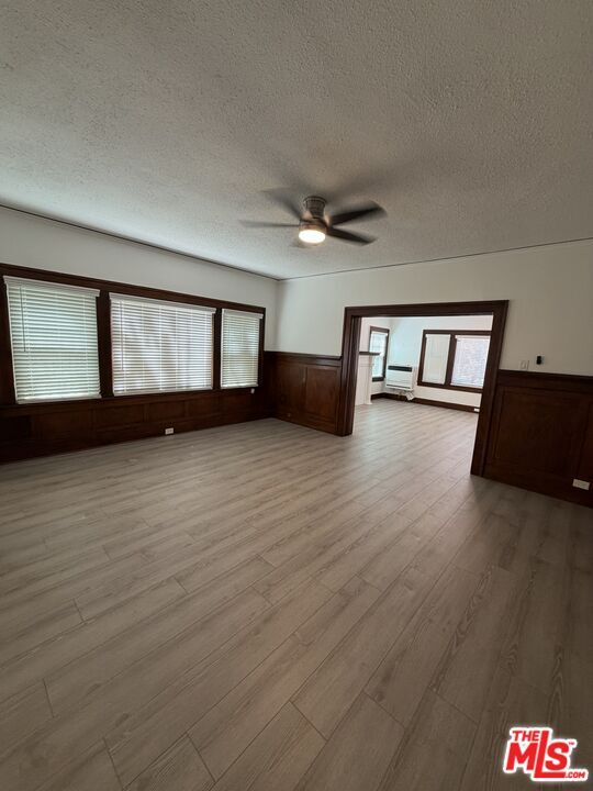 Building Photo - 1406 S St Andrews Pl